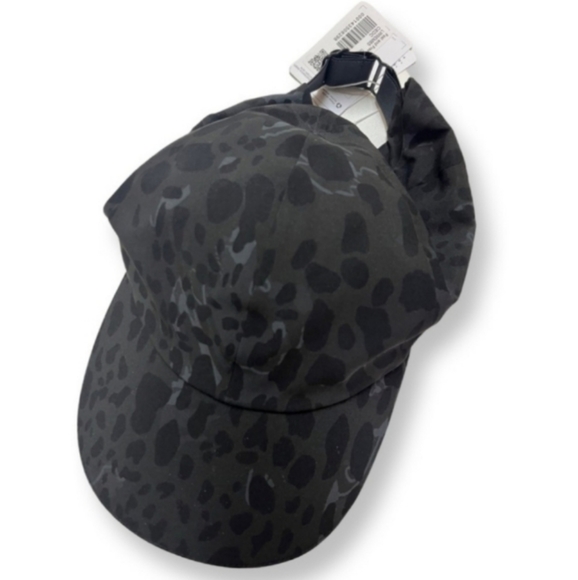 NWT Lululemon Womens Fast and Free Ponytail Running Hat Cheetah Camo Deep Coal - Picture 3 of 6